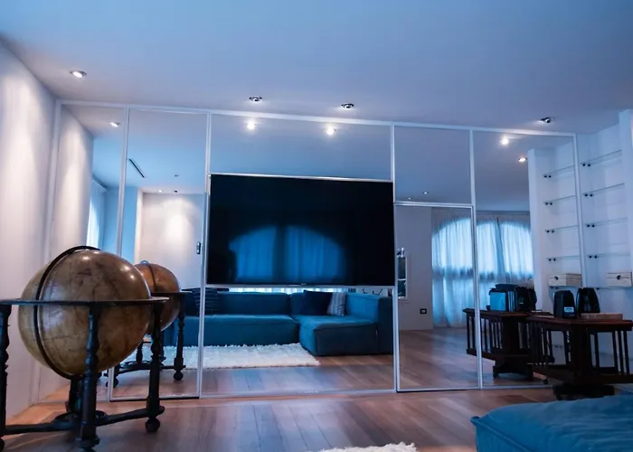 Luxury (Porta Venezia)